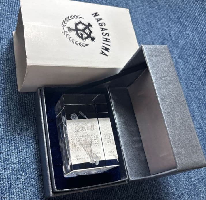 ◆読売巨人軍長嶋茂雄終身名誉監督追悼◆直筆サイン背番号3 3D クリスタルレア