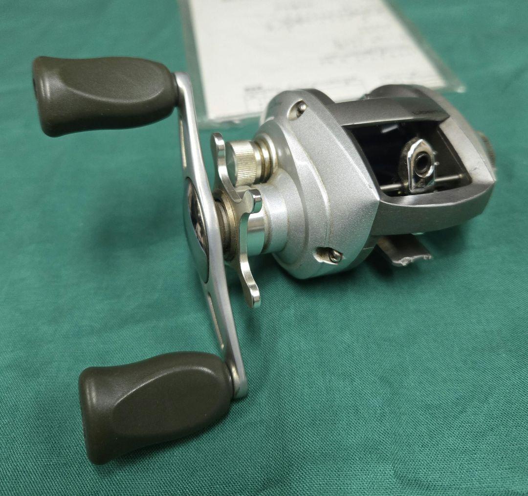 ダイワ　リベルトピクシー　シルバーマイカ　右ハンドル