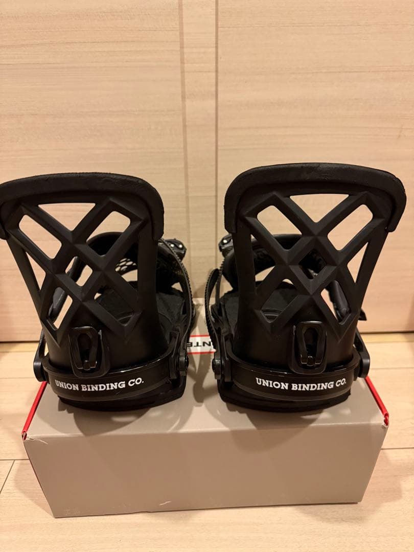 UNION Milan スノーボードビンディング ブラック Sサイズ