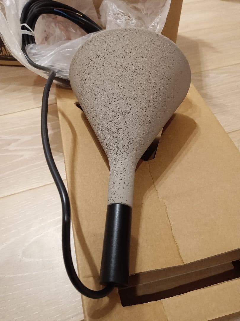 価格改定中】ペンダントライト照明 FOSCARINI アプロンブ 色グレー