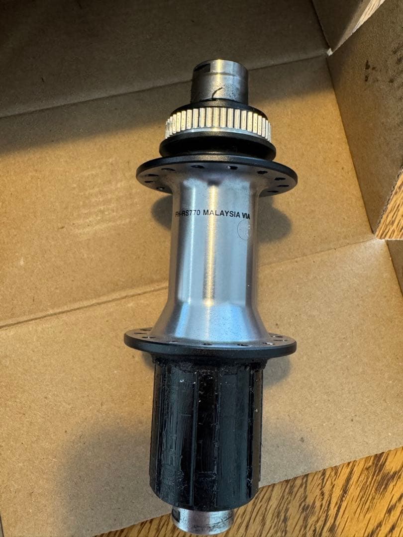 SHIMANO FH-RS770 ハブ
