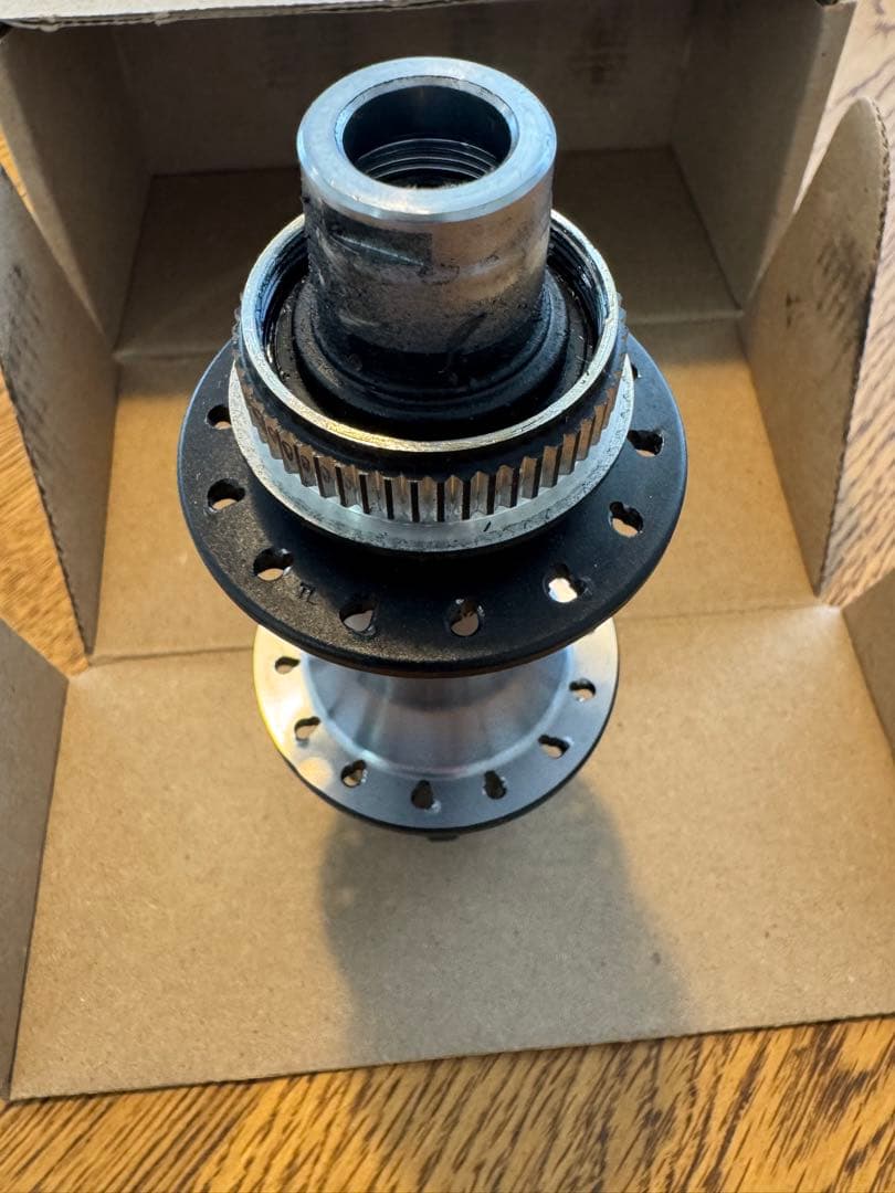 SHIMANO FH-RS770 ハブ