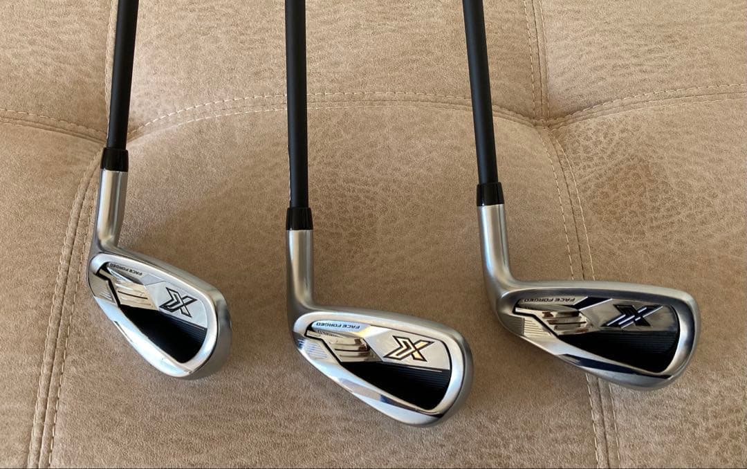 美品・ダンロップ ゼクシオ Xアイアン TRAVIL IRON 85