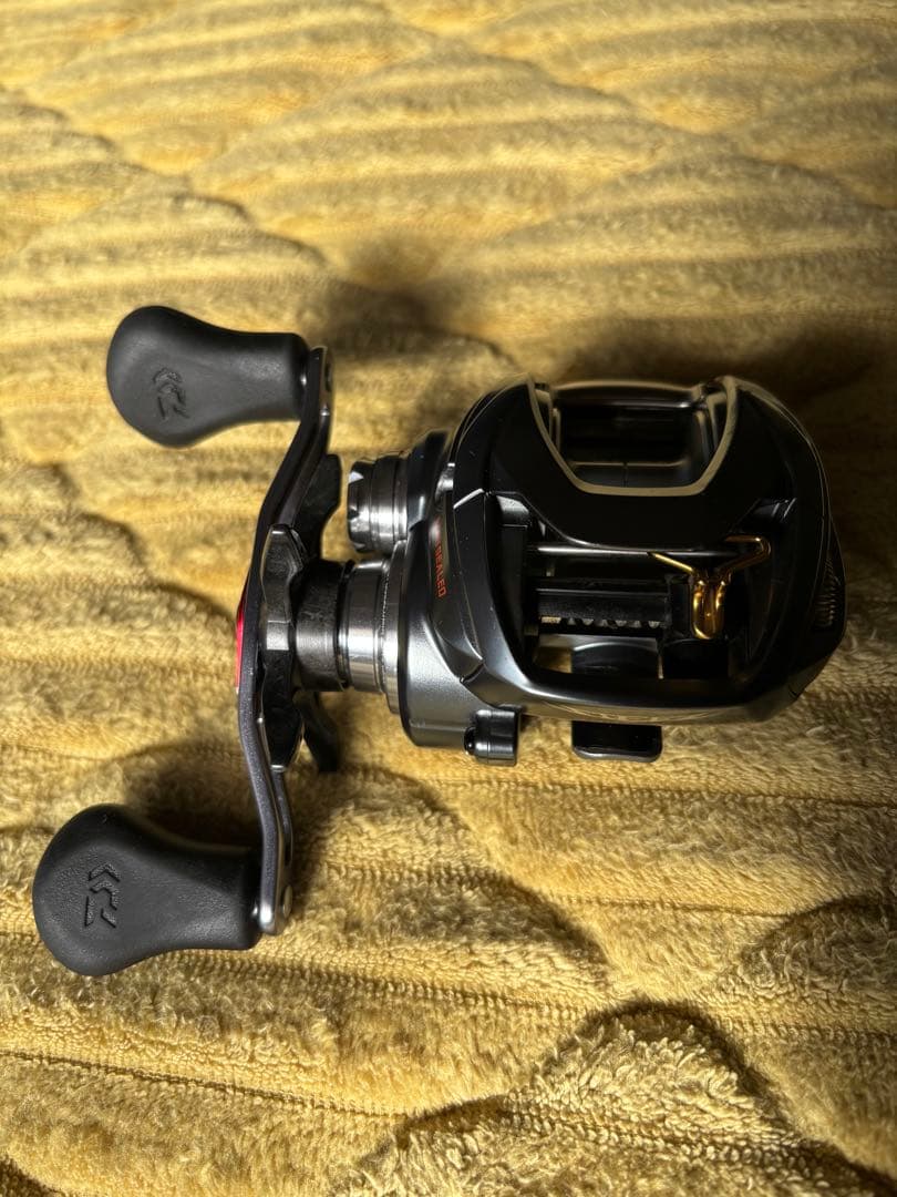 ダイワ　スティーズTW 7.1 右