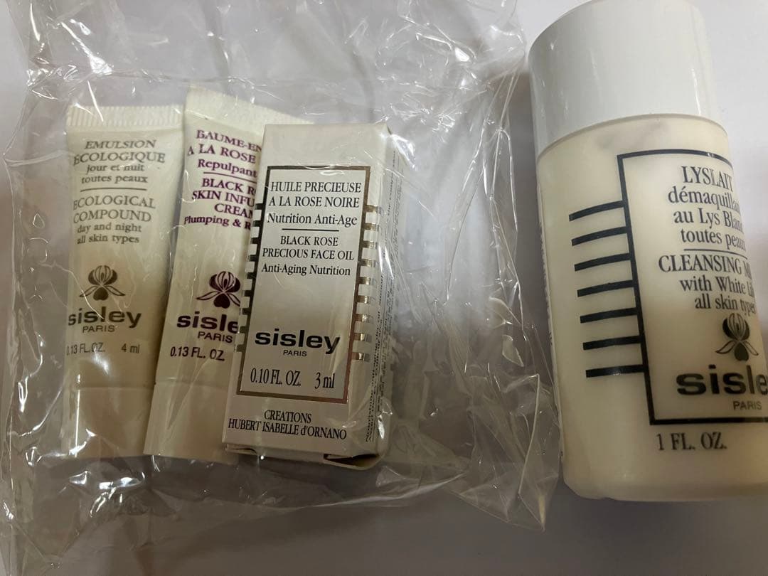 (ポーチ２個・ミニサイズ4品付き)シスレー ブラックローズ スキン クリーム
