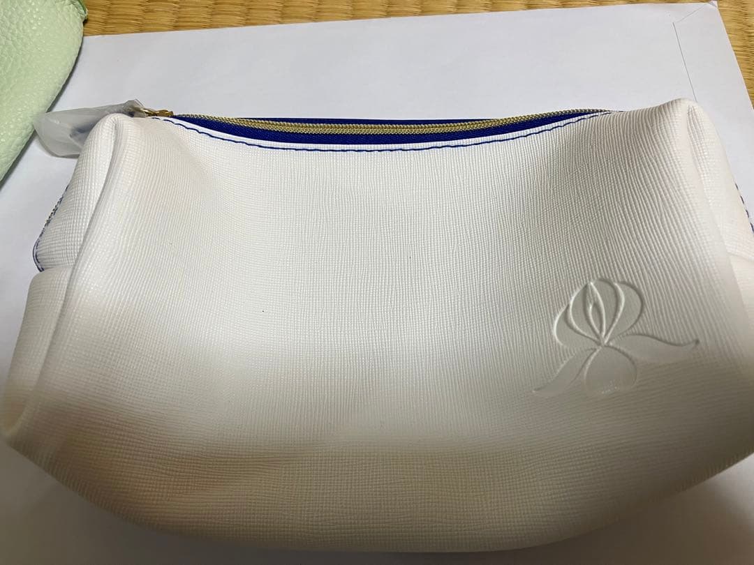 (ポーチ２個・ミニサイズ4品付き)シスレー ブラックローズ スキン クリーム