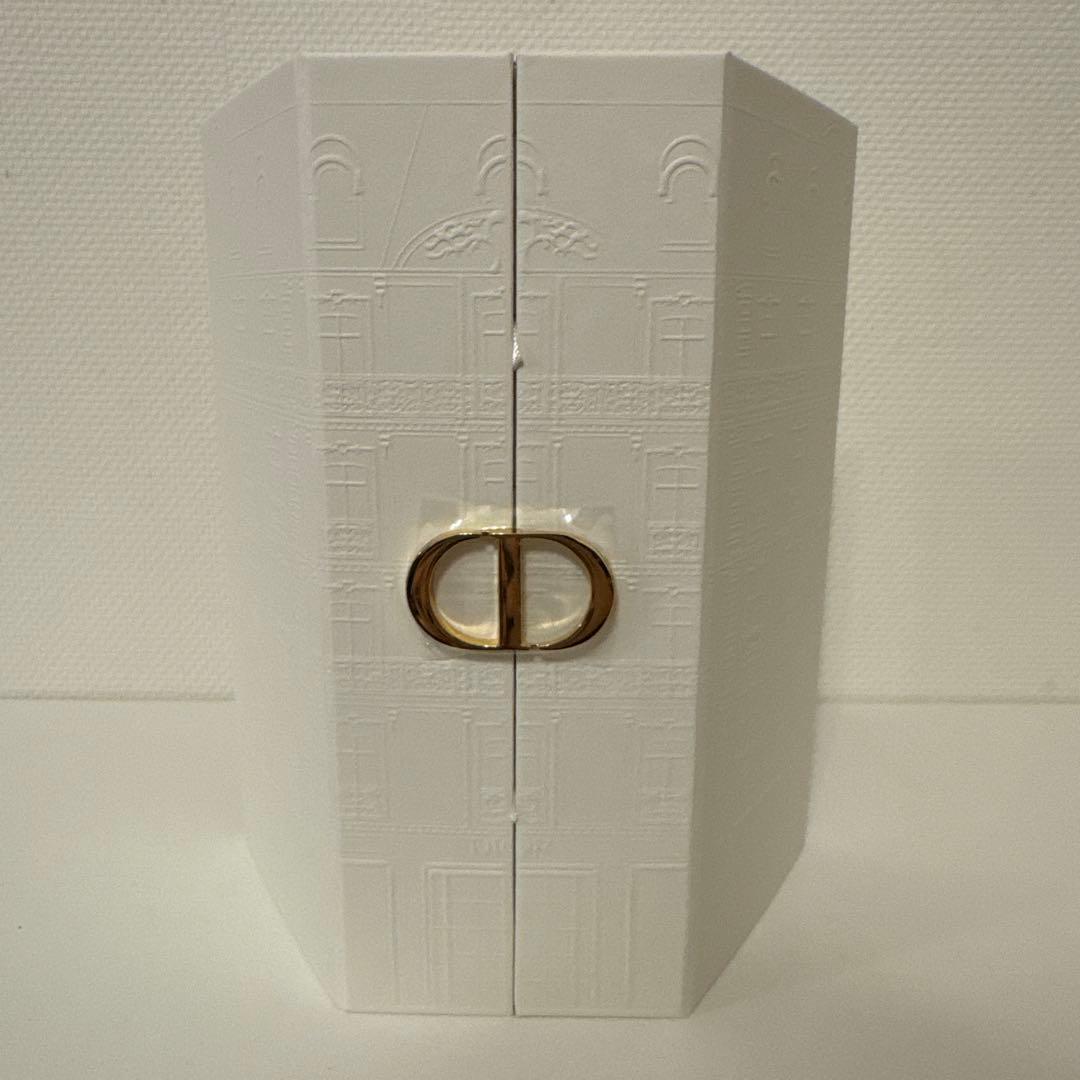 Dior モンテーニュコスメ