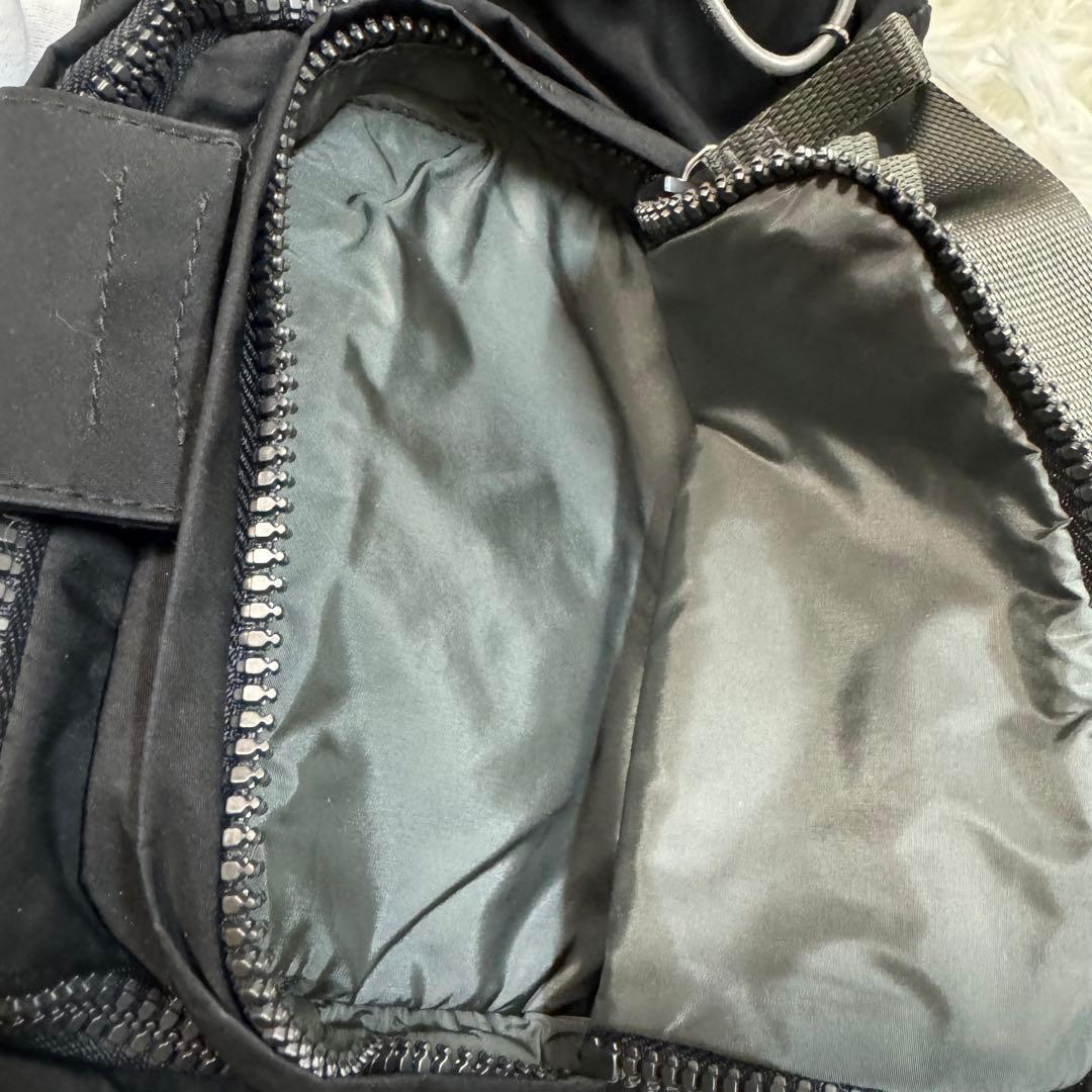 【激レア】　PRADA プラダスポーツ　ボディバッグ　ナイロン　ブラック