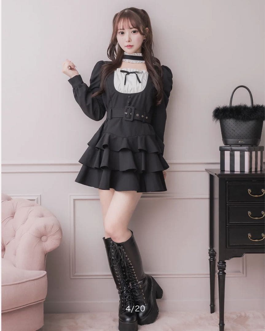 pium チョーカーフリルティアードワンピース ブラック