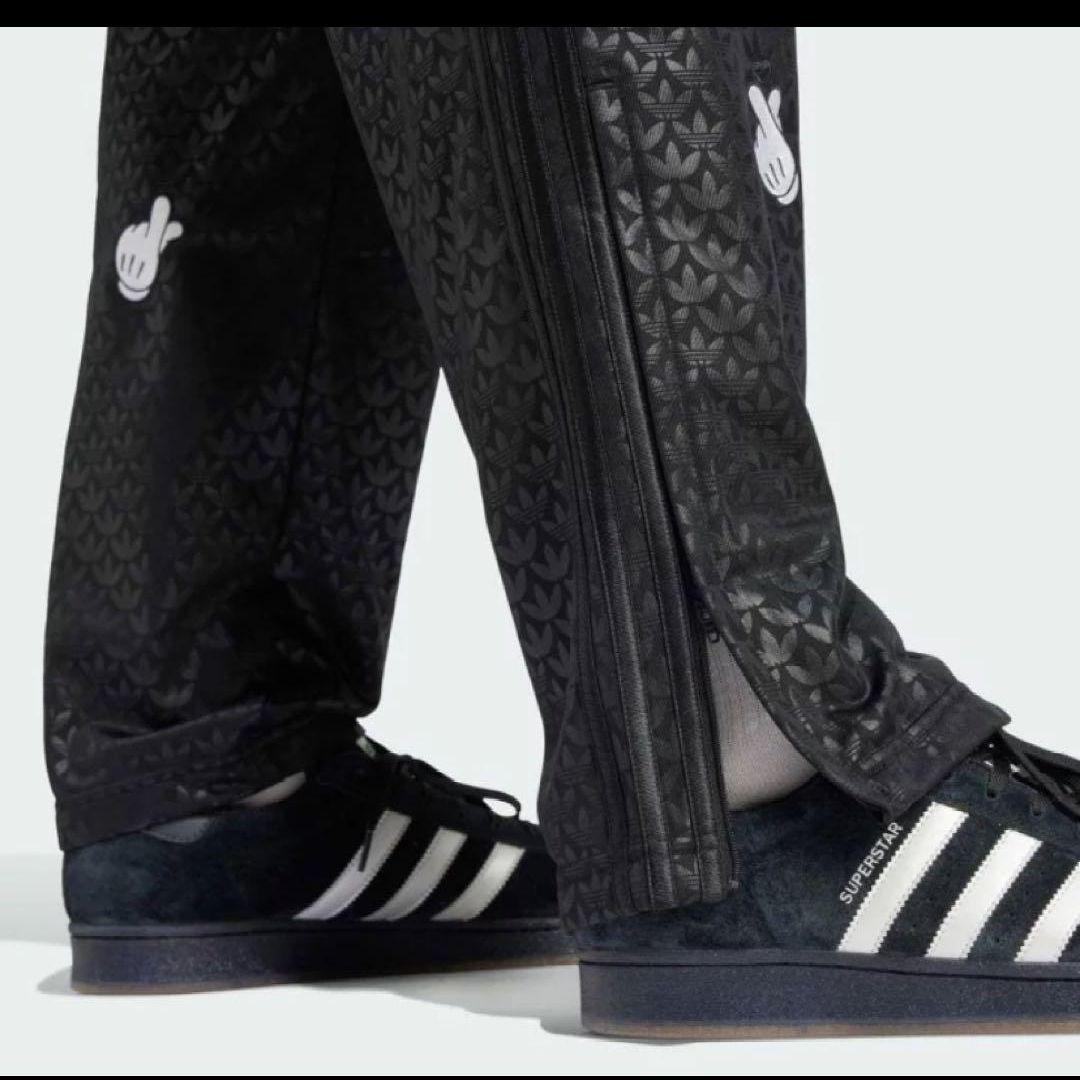 adidas ミッキー ファイヤーバード モノグラム 刺繍トラックトップ 上下