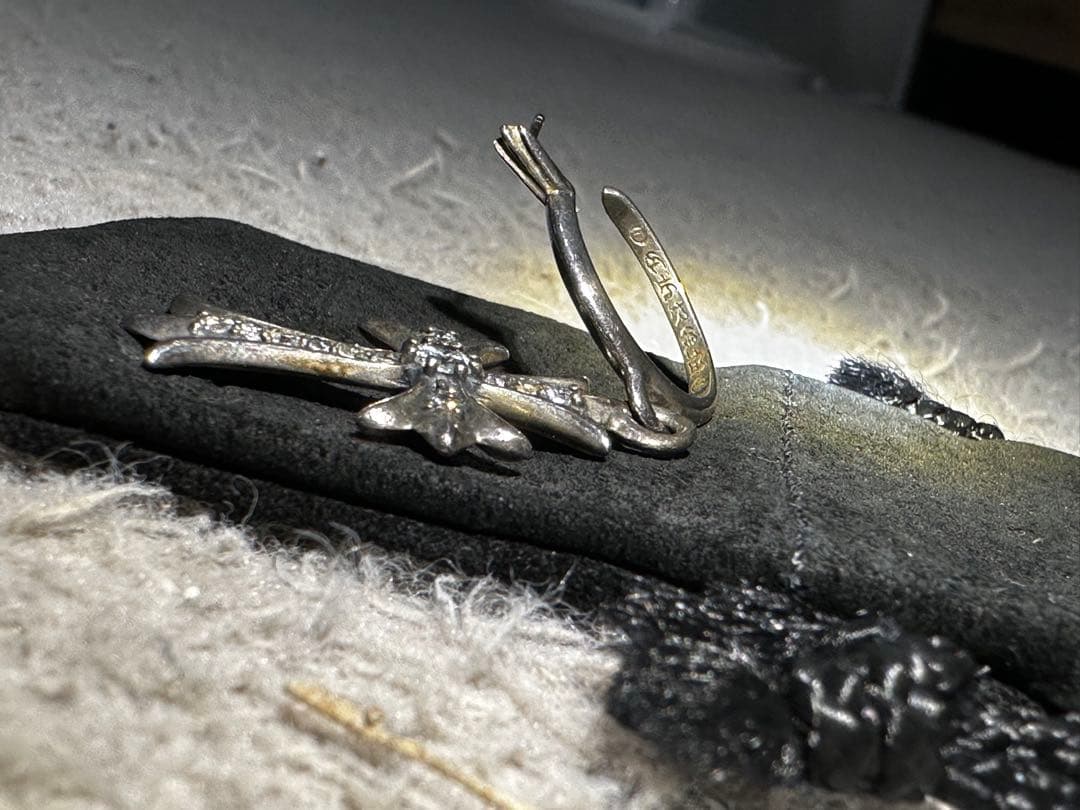 クロムハーツピアス片耳用