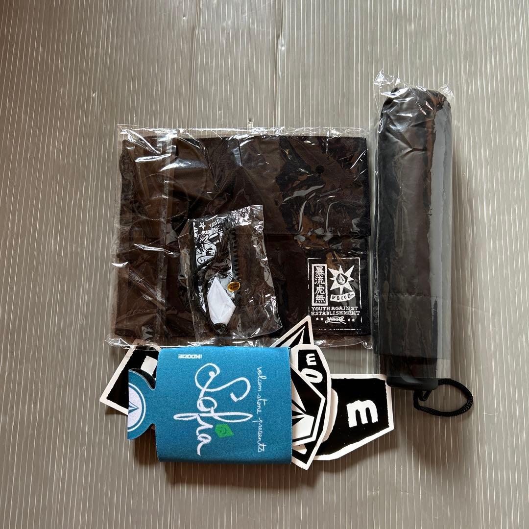 【新品未使用 50%↑OFF】Volcom ウエットスーツ フルスーツ ボルコム