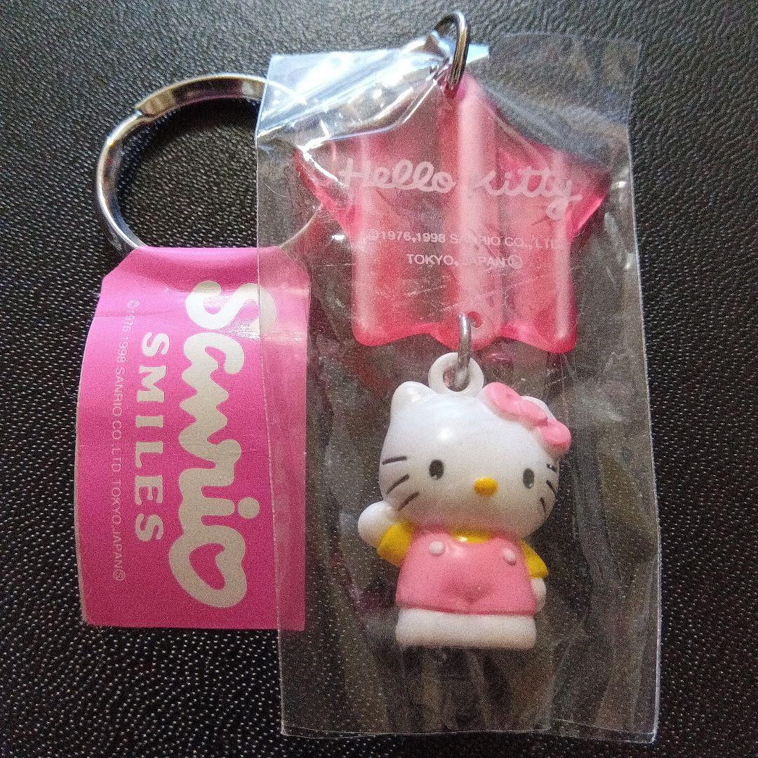 1998年 ハローキティちゃんサンリオ スマイル キーホルダー - メルカリ