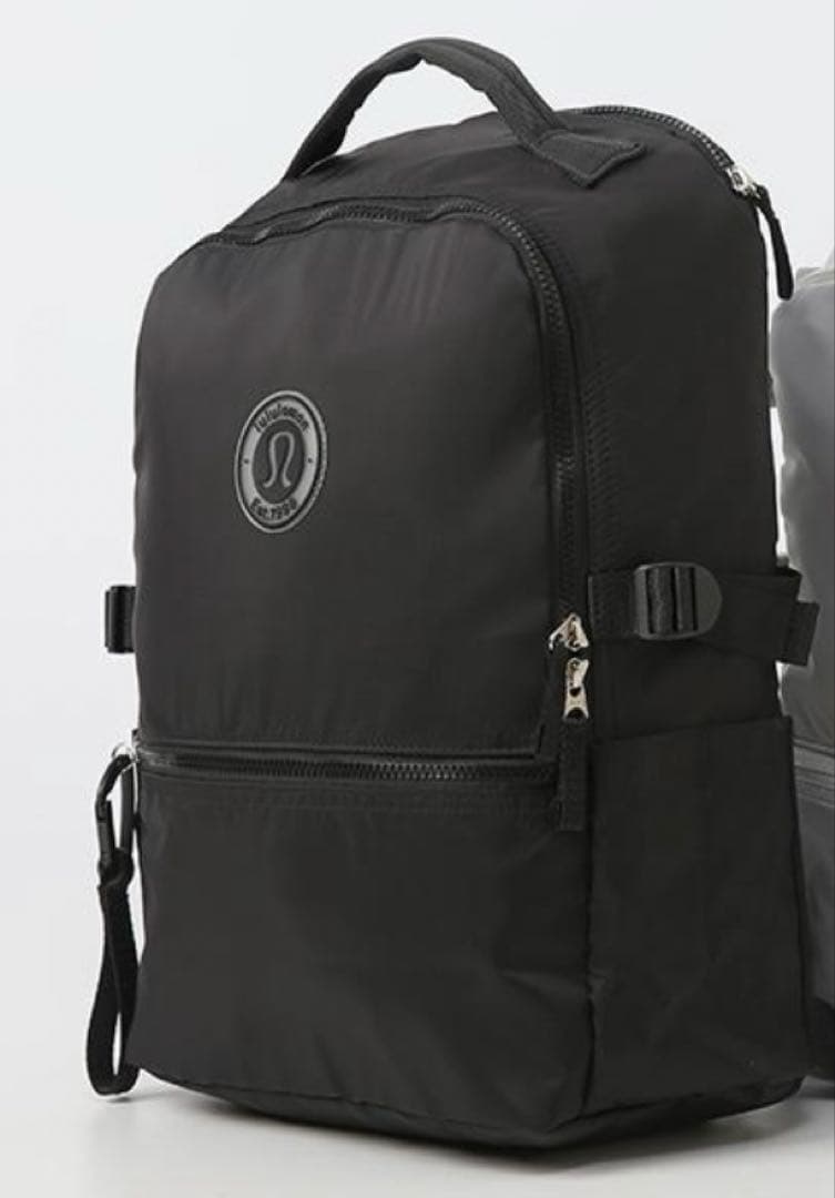 ルルレモン シンプル　ブラック　リュック