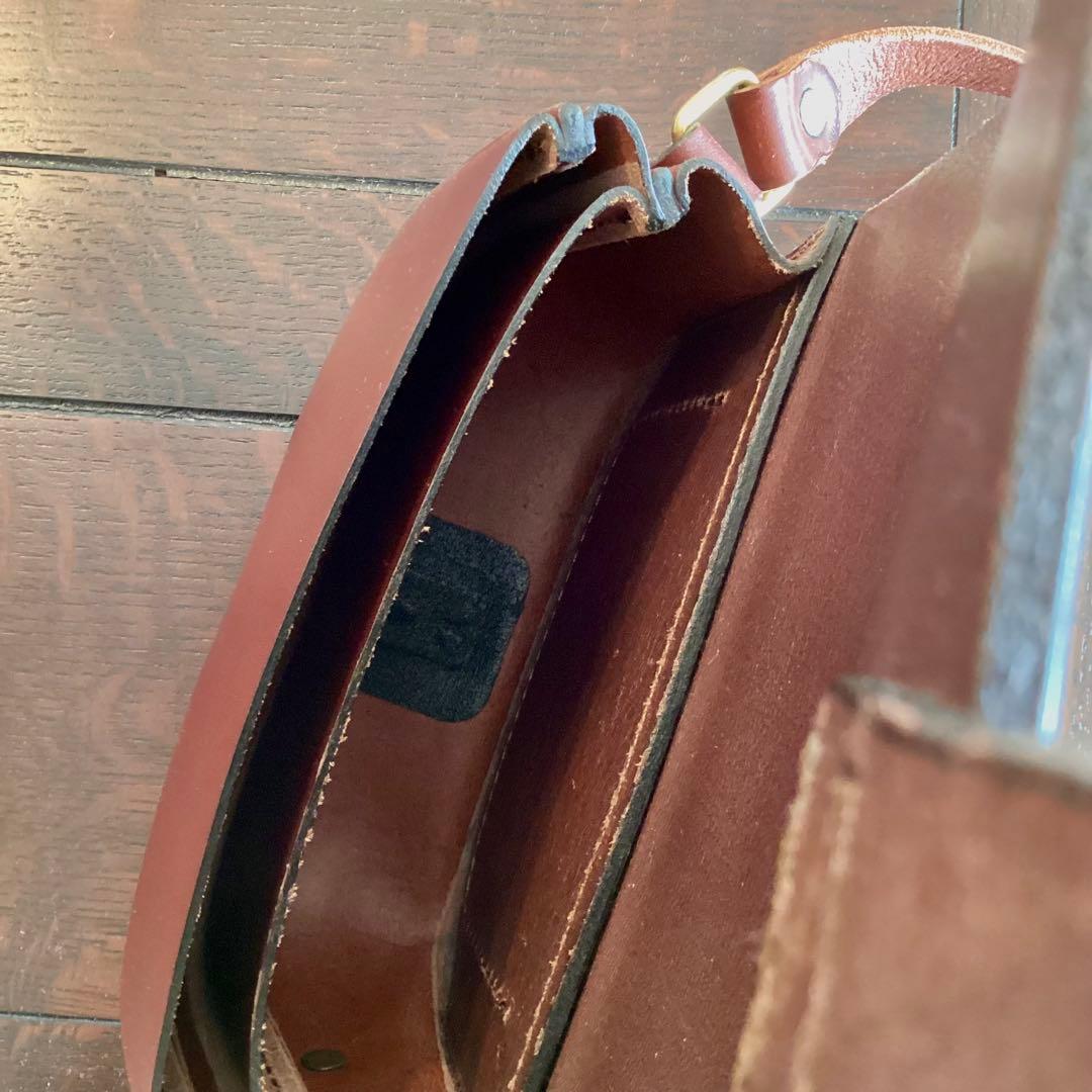 HERZ ラティーゴレザー フラップショルダーバッグ CP-80 チョコ - メルカリ