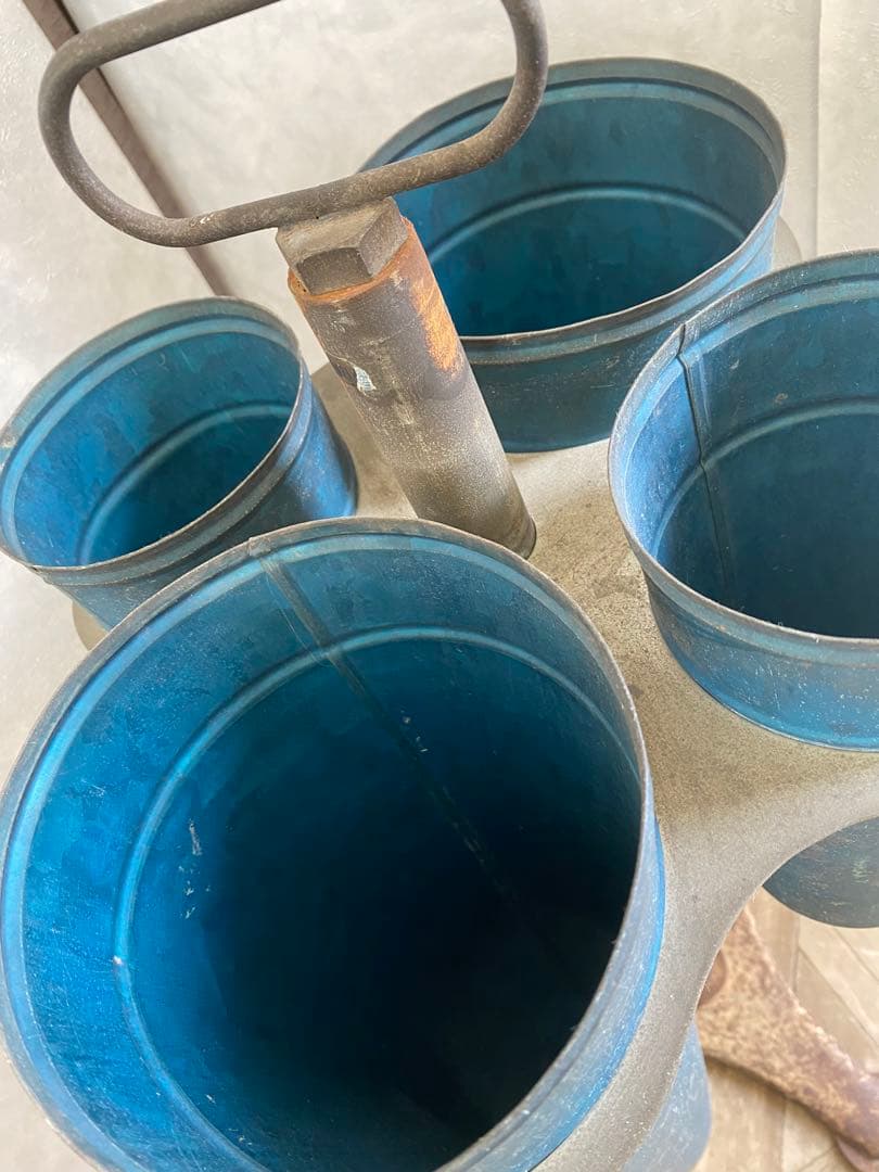 アイアン製フラワースタンド　レトロ　造花　花瓶　フラワーべース　ヴィンテージ