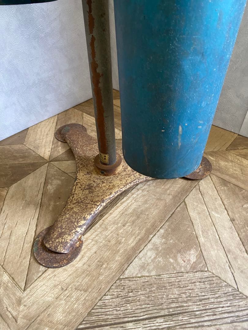 アイアン製フラワースタンド　レトロ　造花　花瓶　フラワーべース　ヴィンテージ