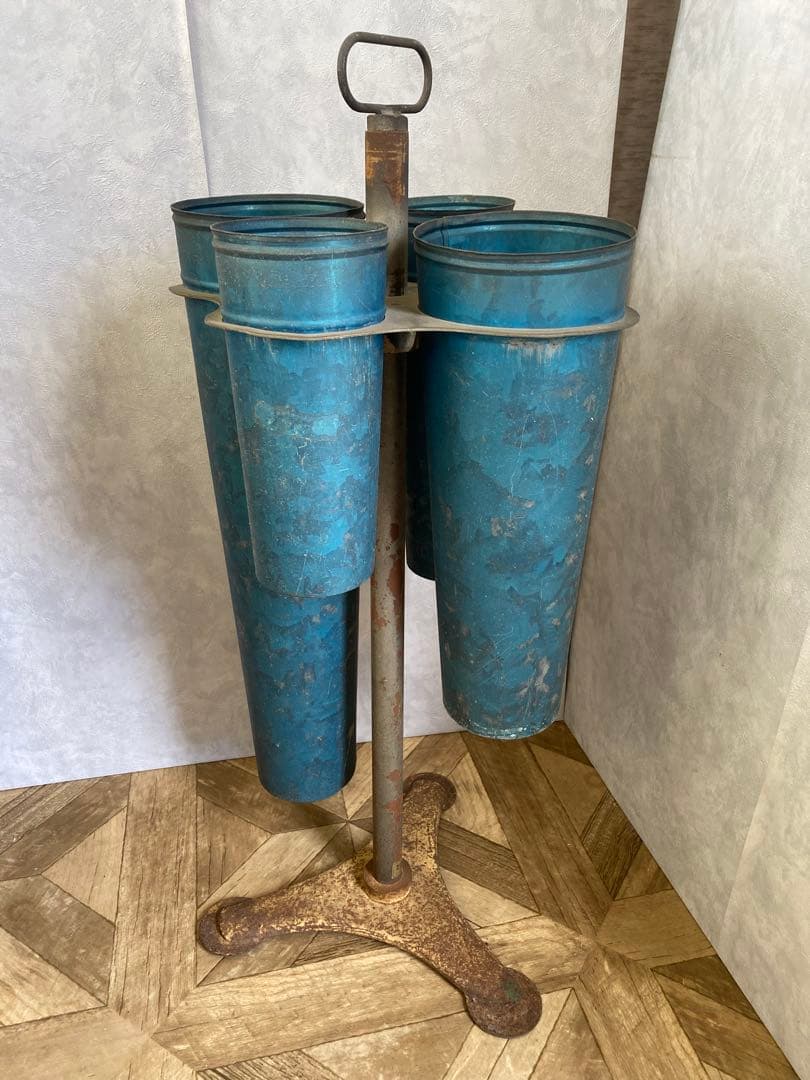 アイアン製フラワースタンド　レトロ　造花　花瓶　フラワーべース　ヴィンテージ