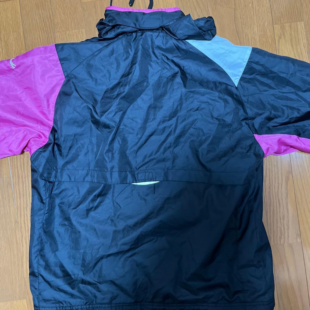 ウィンドブレーカー