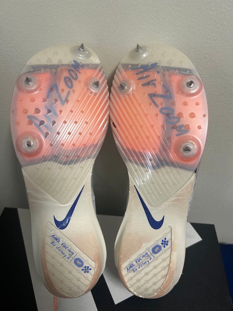 エアズーム　ヴィクトリー2 . 27.5cm