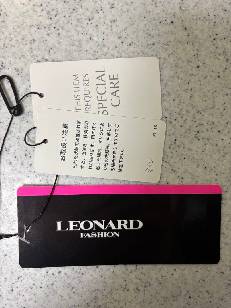 凛*子様 【LEONARD】カンカン素材　ネイビー 花柄長袖ひざ丈ワンピース　Ｍ