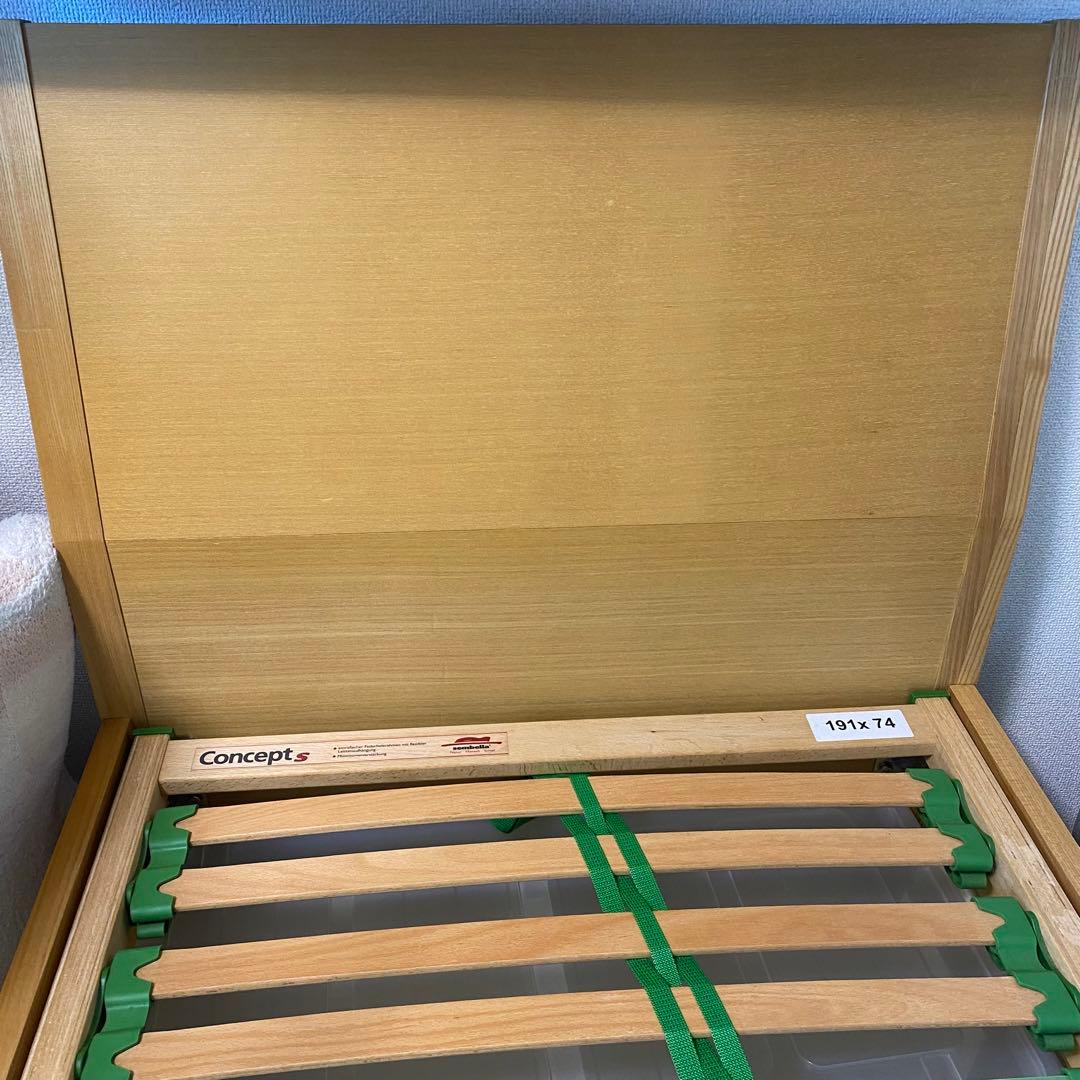 センベラ ベッドフレーム セミシングル　ベッドボード付き　ナチュラルカラー