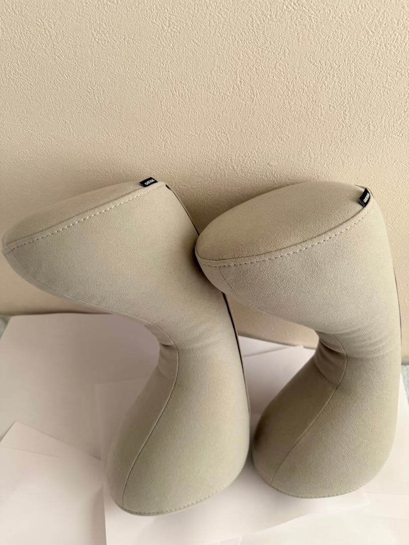 【純正】 VOLVO純正アクセサリーネッククッション　2個セット