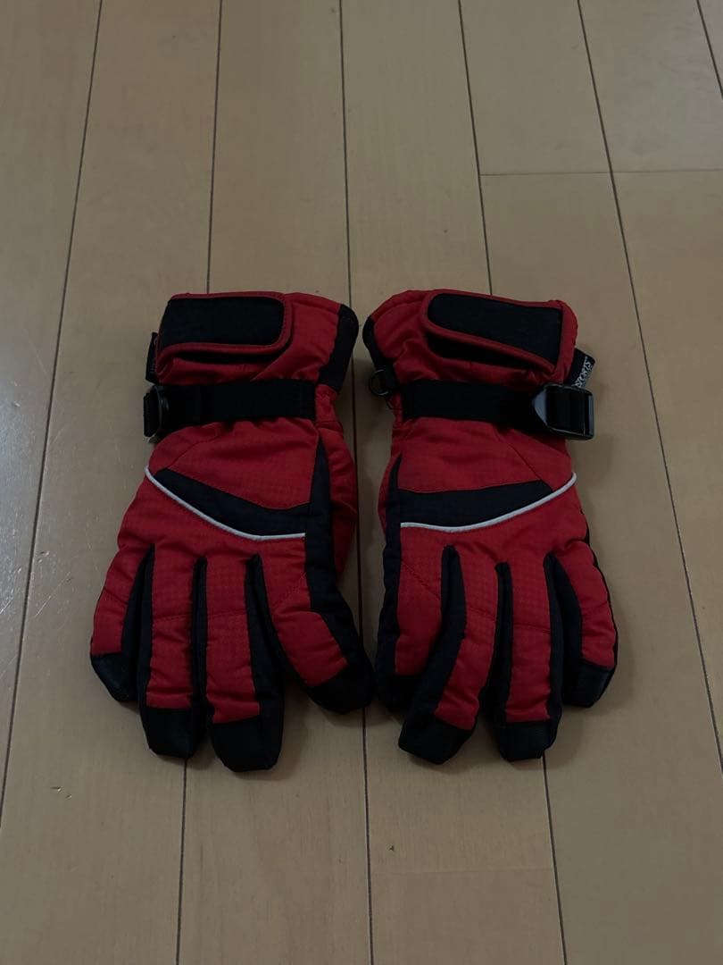 大幅値下げ‼️子ども用スキーウェア一式セット サイズ150（ゴーグル・手袋付き）