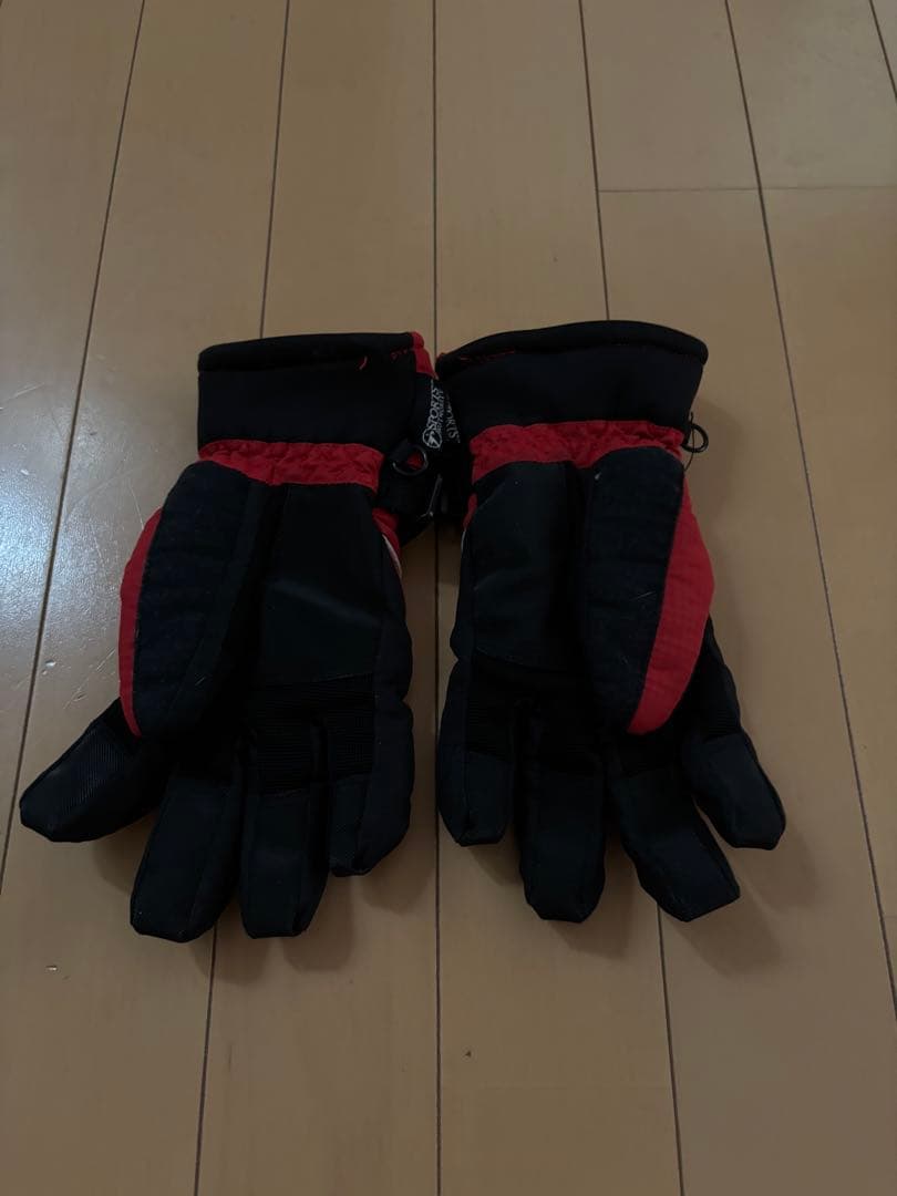 大幅値下げ‼️子ども用スキーウェア一式セット サイズ150（ゴーグル・手袋付き）