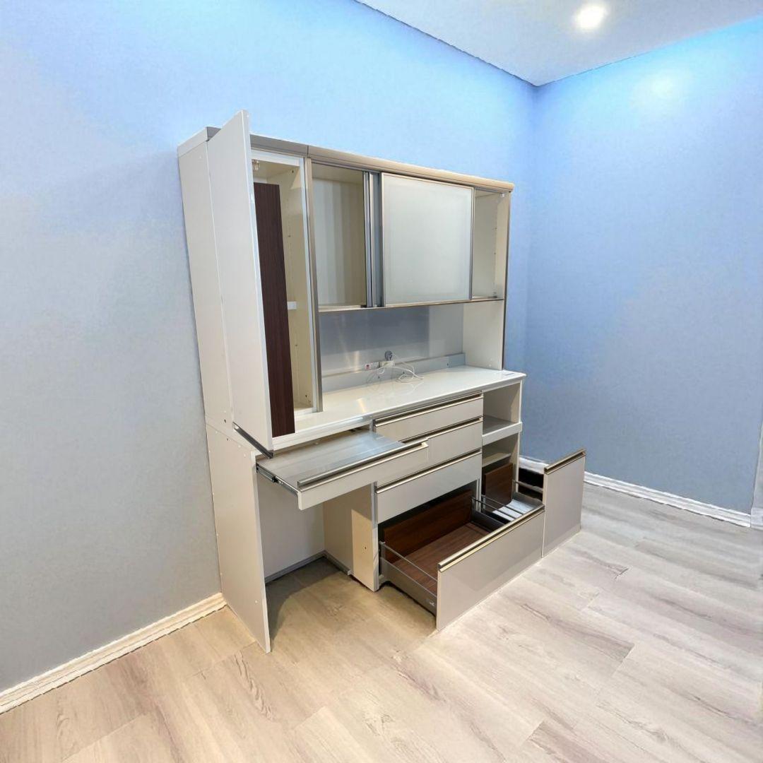 Monster ホワイト木製モダンキッチンカウンター