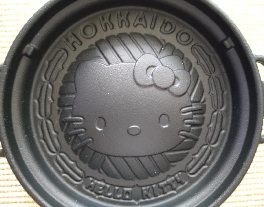 レア】ハローキティ35周年 純北海道製 グルメ鍋 ジンギスカン - メルカリ