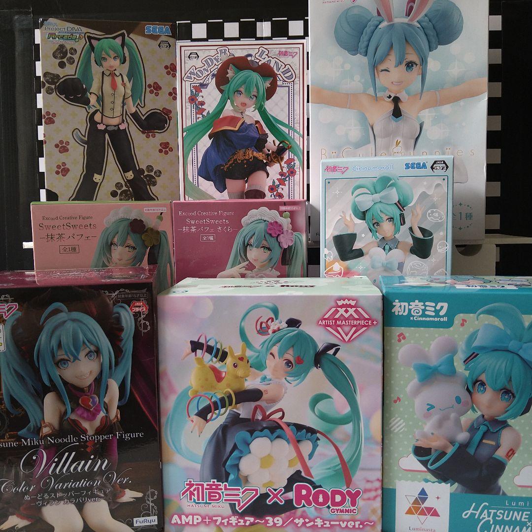 初音ミク フィギュア にゃんこ シナモロール 抹茶パフェ 9箱 ①