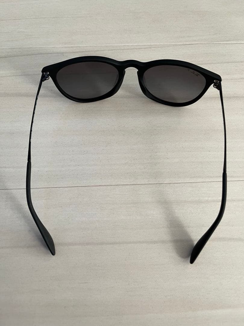 【とも 】Rayban レイバン サングラス ERIKA RB4171F