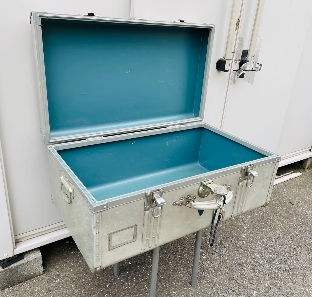 中古品 石川アルミ製 トランクケース（鍵付き・防水仕様）