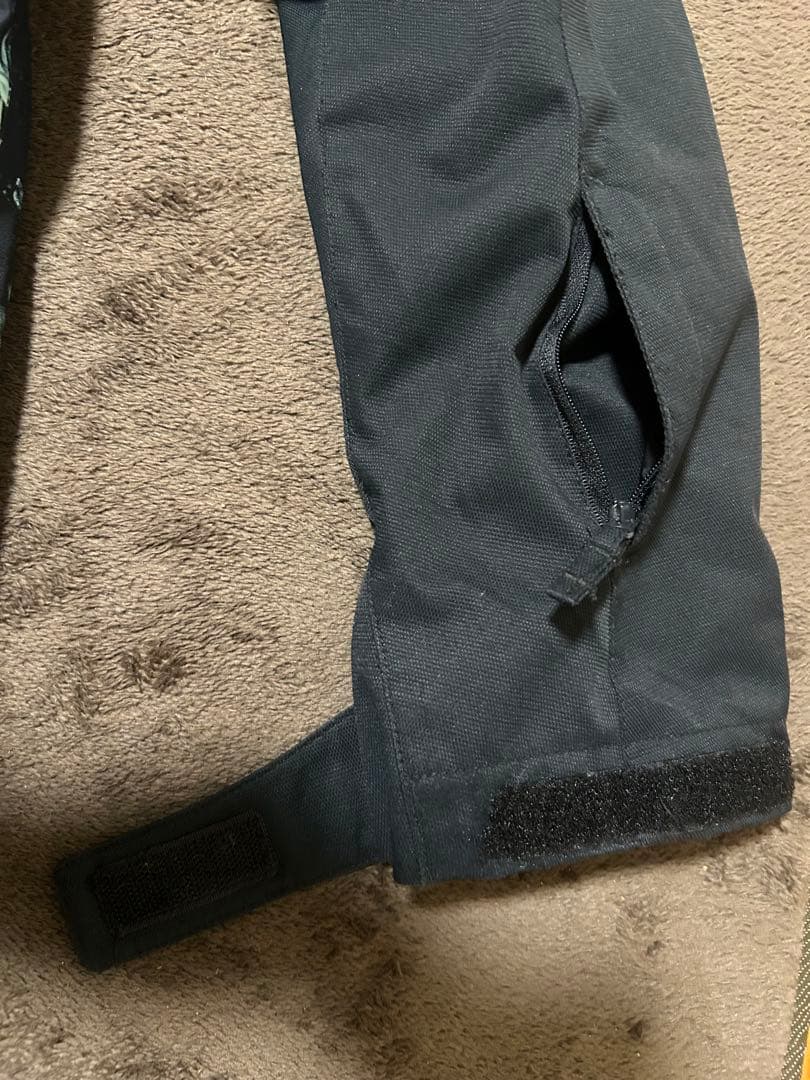 ロキシー スノーボード レディースS インナー付& ロキシー新品ビーニー　セット