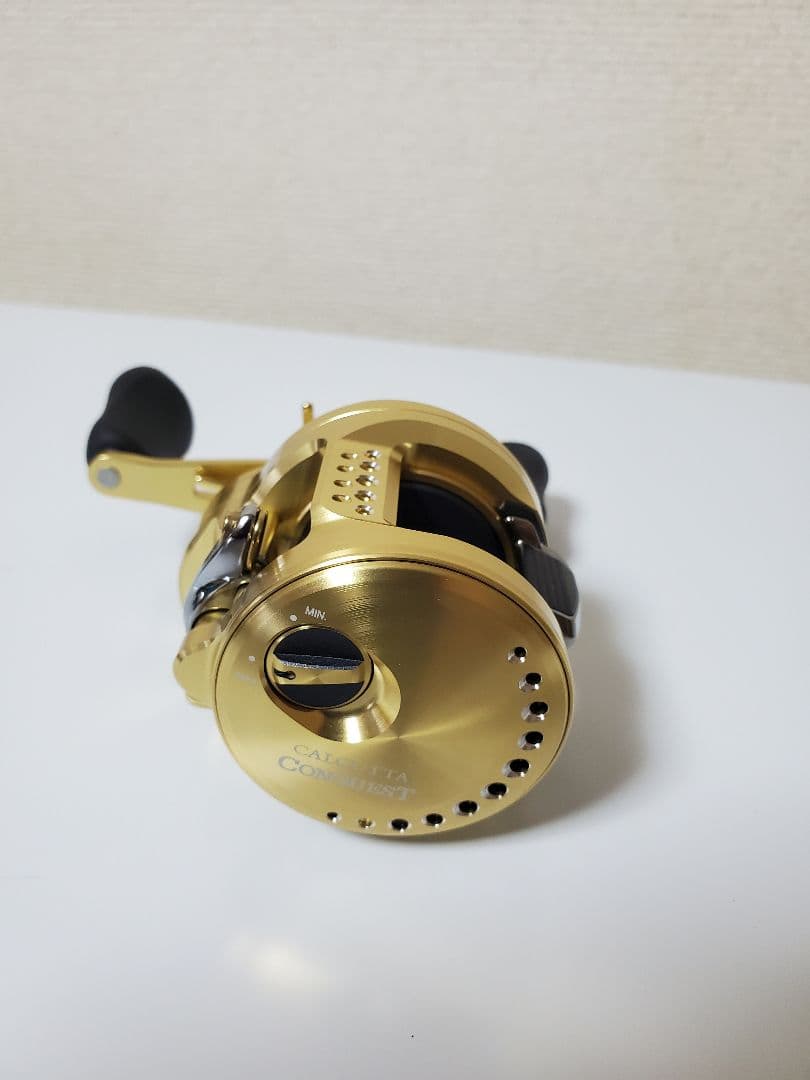 SHIMANO カルカッタコンクエスト200