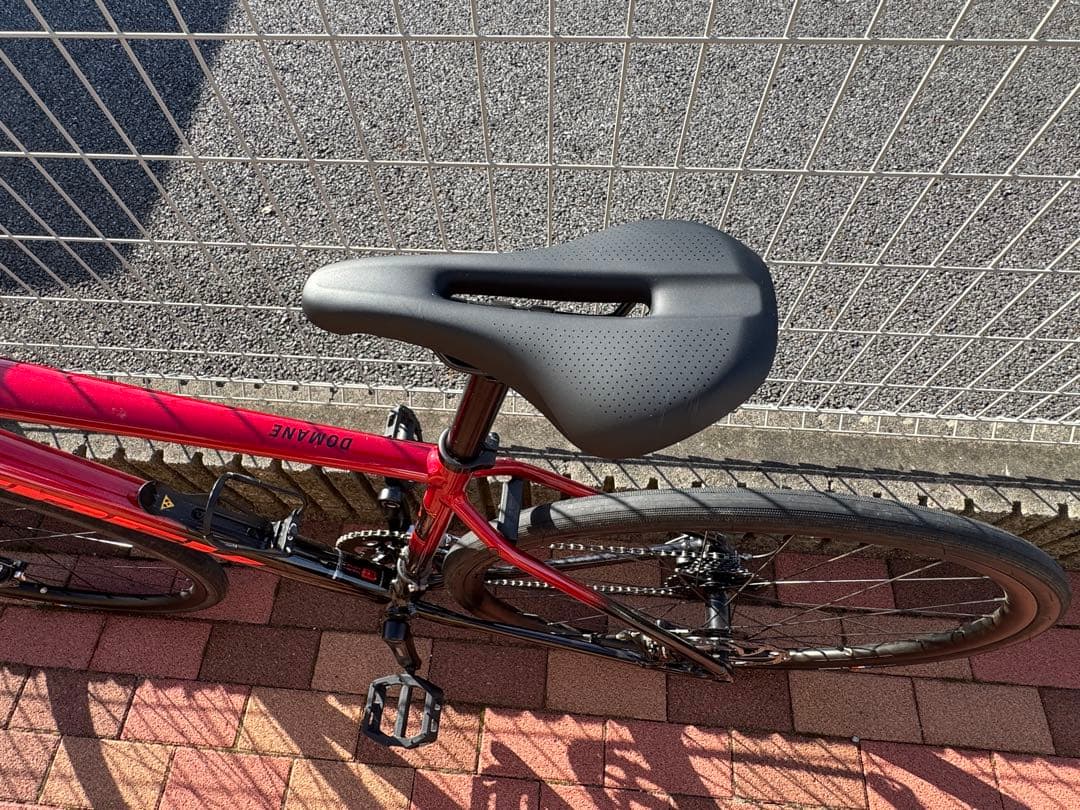 直接受け取り 】Trek アルミフレーム ロードバイク