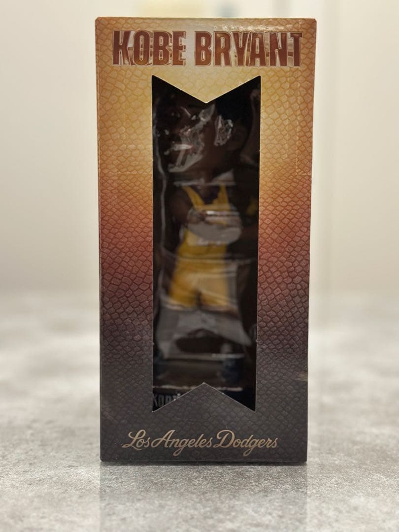 非売品】コビー ブライアントボブルヘッド 8/8ドジャースタジアム配布