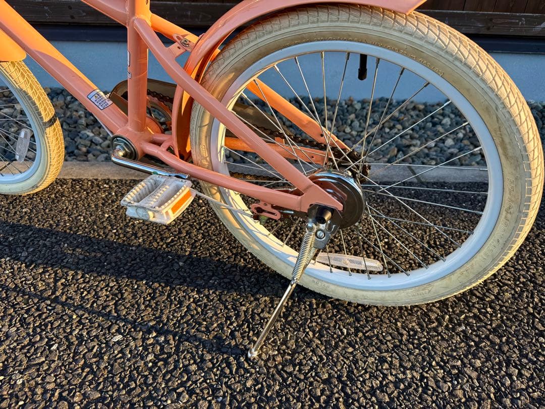 子供用 ナチュラルカラー 自転車 20インチ バスケット付き レトロデザイン