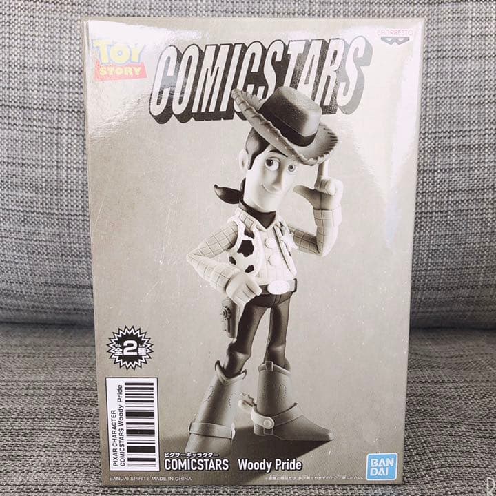 トイストーリー　ウッディ　フィギア