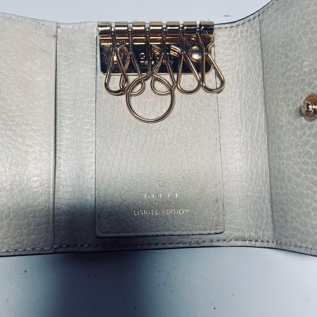 美品　グッチGGマーモント ベージュ　6連キーケース