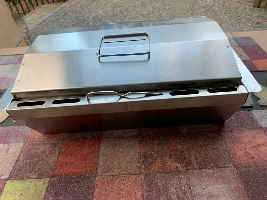  Peak ステンレス 未使用焚き火台　ファイヤ炭