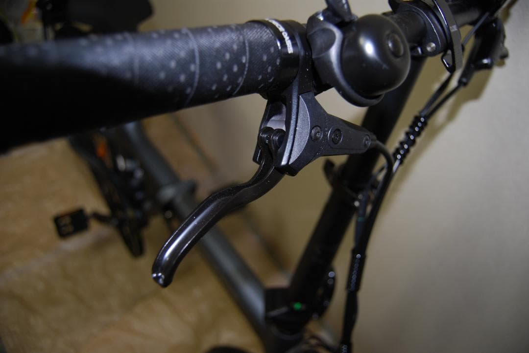 ADO AIR 20 PRO 折りたたみ電動アシスト自転車