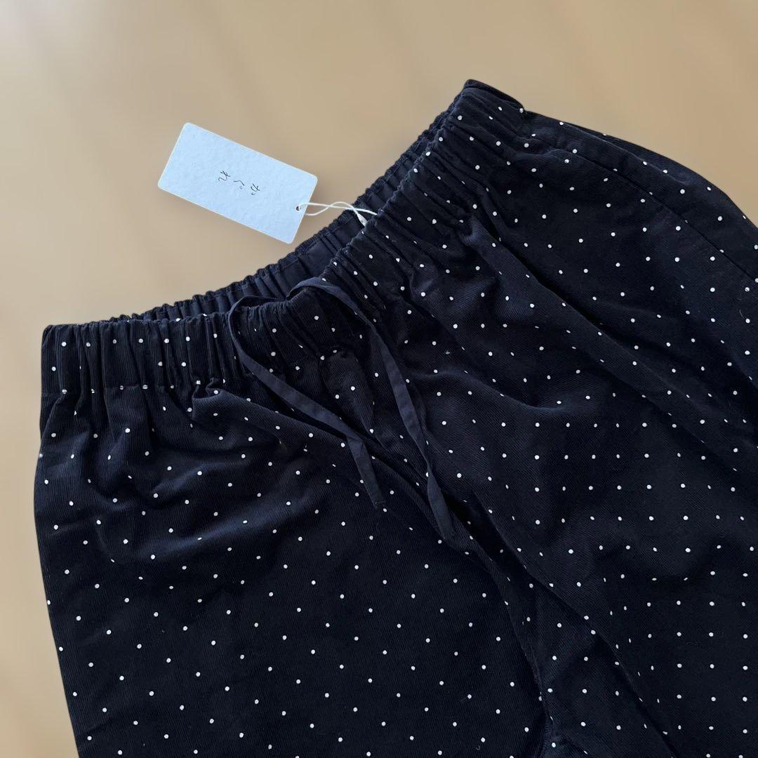 【新品タグ付】　かぐれ　ドットコーデュロイワイドパンツ