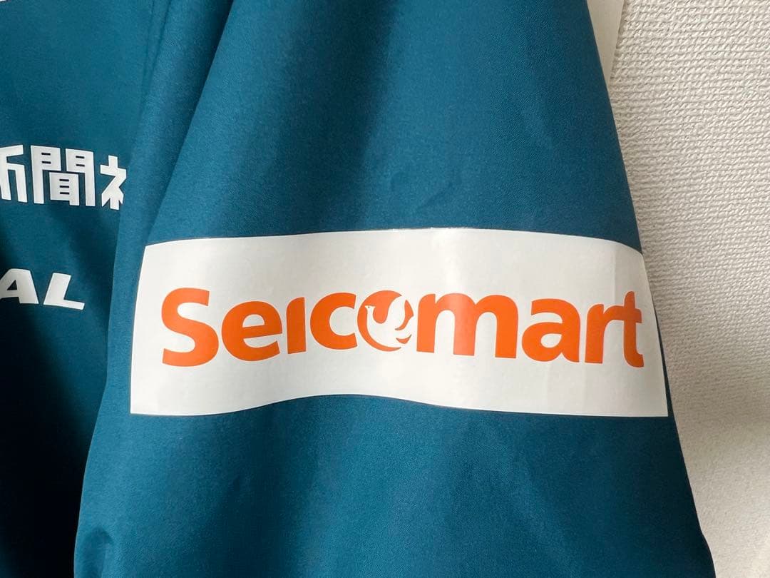 あ*し様 【美品】北海道コンサドーレ札幌 2025 ウォーマーシャツ 2XL