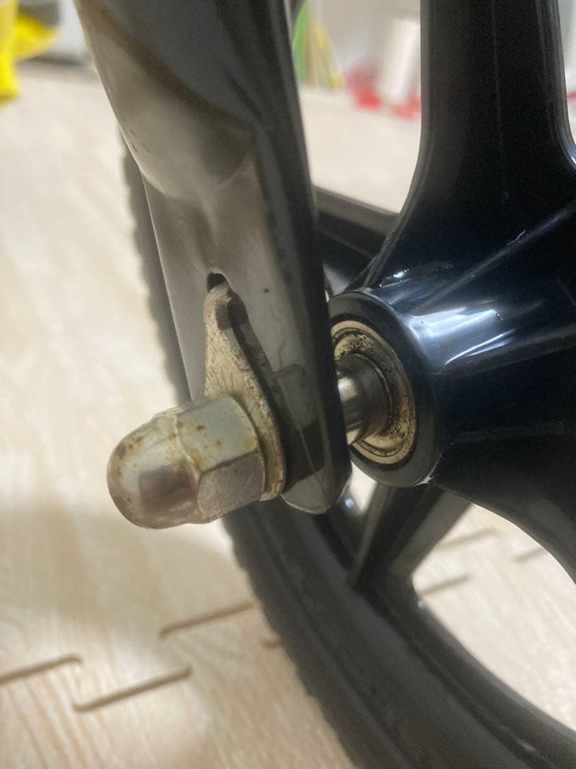 ストライダー スポーツモデル 12インチ　イエロー