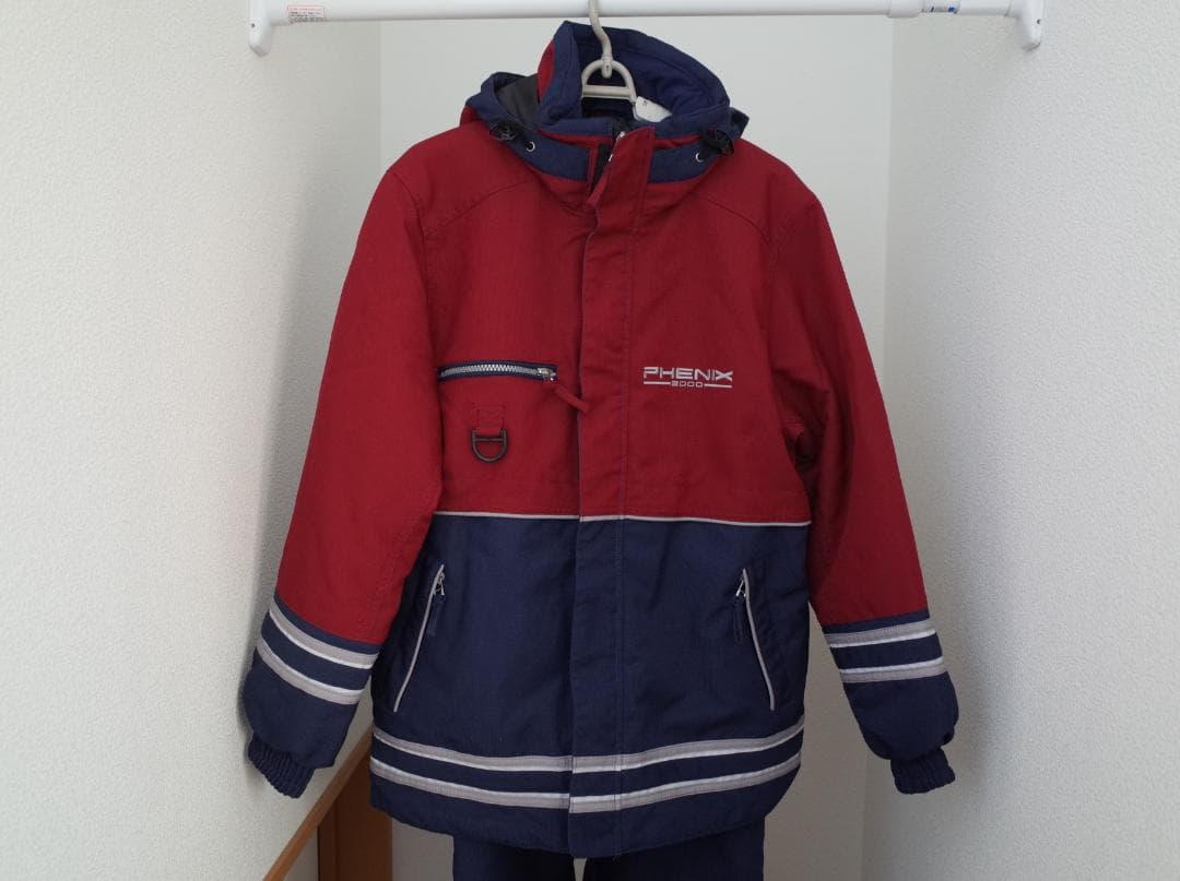 フェニクス（PHENIX） スキーウェア　スノボウェア　上下セット　Mサイズ