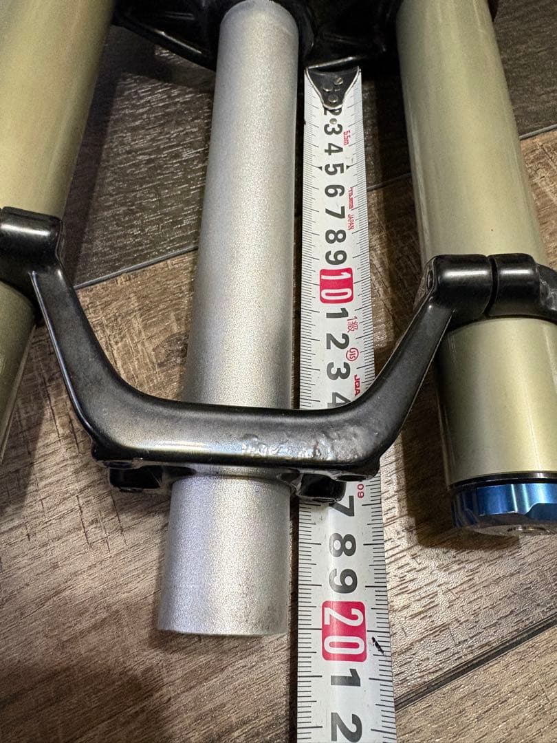 美品 ROCK SHOX ロックショックス BOXXER RC Φ20MAXLE