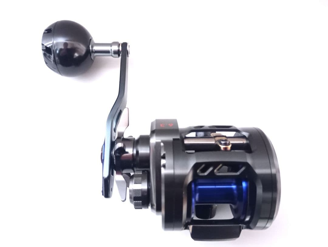 【新品同様】激レア ダイワ 17ソルティガ BJ 200HL ジギング 青物