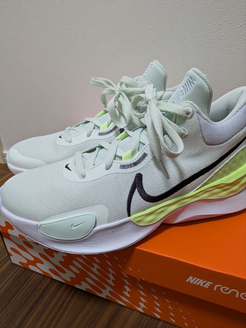 人気モデル　ナイキ リニュー　エレベート3 バスケットボールシューズ NIKE